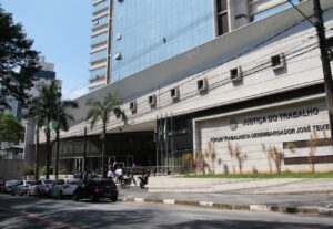 Leia mais sobre o artigo Fórum Trabalhista de Campinas inova na gestão de trabalho e movimenta 20 mil processos em seis meses, com liberação de mais de R$ 238 milhões