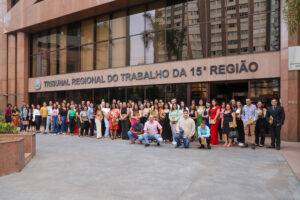 Leia mais sobre o artigo Estudantes de quatro cursos de direito visitam sede do TRT-15 nesta quarta, 25/10