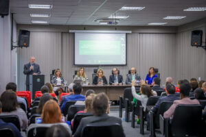Leia mais sobre o artigo Abril Verde: Segurança e saúde do trabalhador são debatidas em seminário na EJud-15