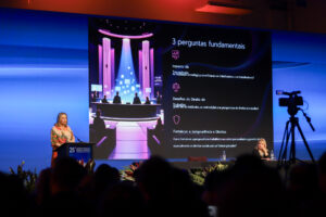 Leia mais sobre o artigo Reflexões sobre tecnologia e dignidade marcam conferência sobre o futuro do direito do trabalho