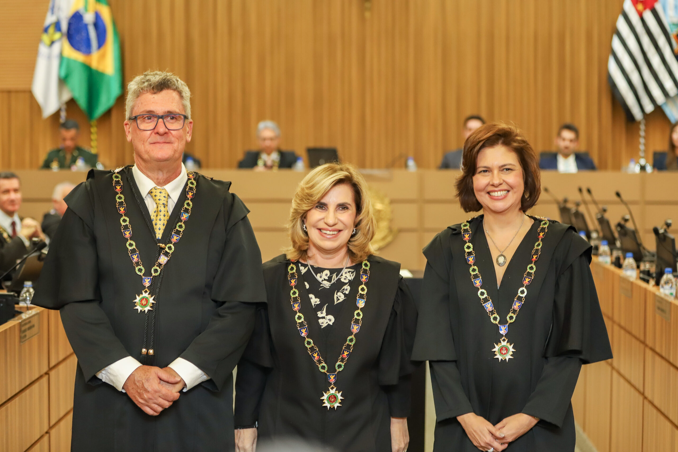 No momento você está vendo Solenidade marca ratificação de posse dos desembargadores Scynthia Tristão e André Rizzardo