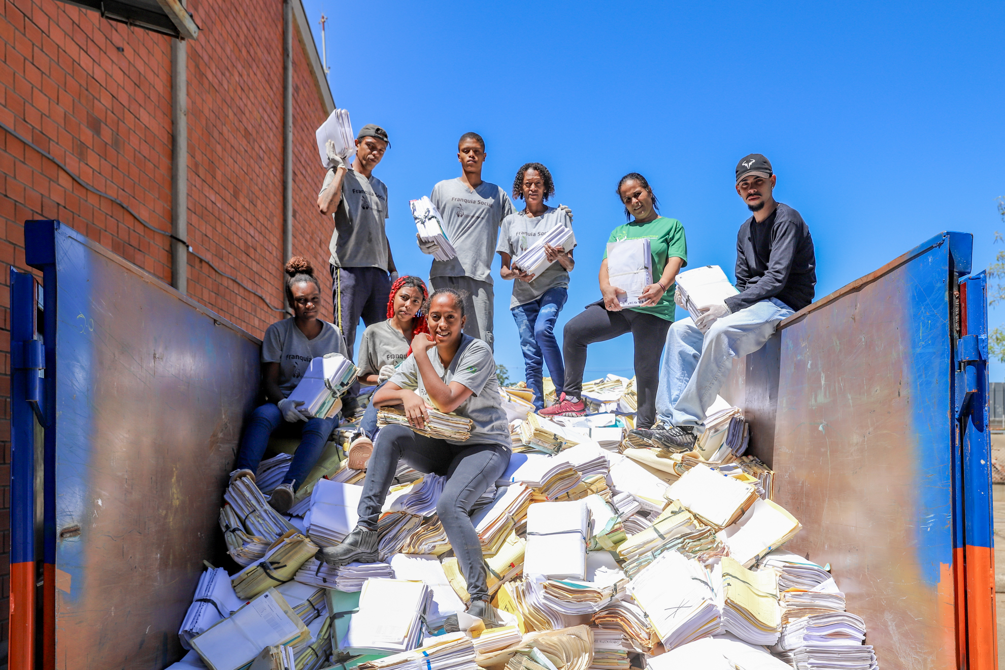 No momento você está vendo TRT-15 destina mais de 60 toneladas de processos para reciclagem, beneficiando famílias da Coopersonhos de Nova Odessa