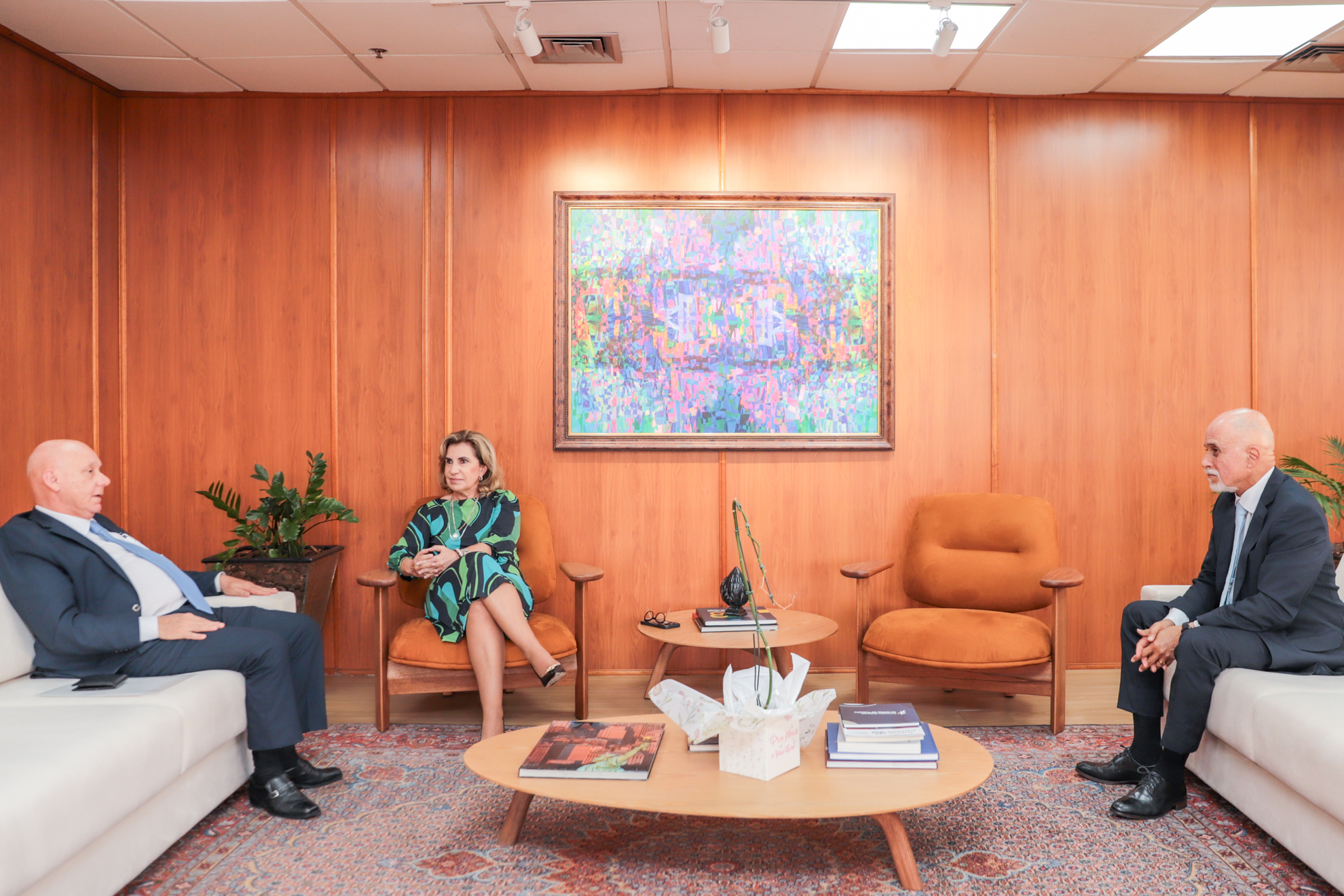 No momento você está vendo Presidente Ana Paula Lockmann recebe visita do presidente eleito do TRF-3