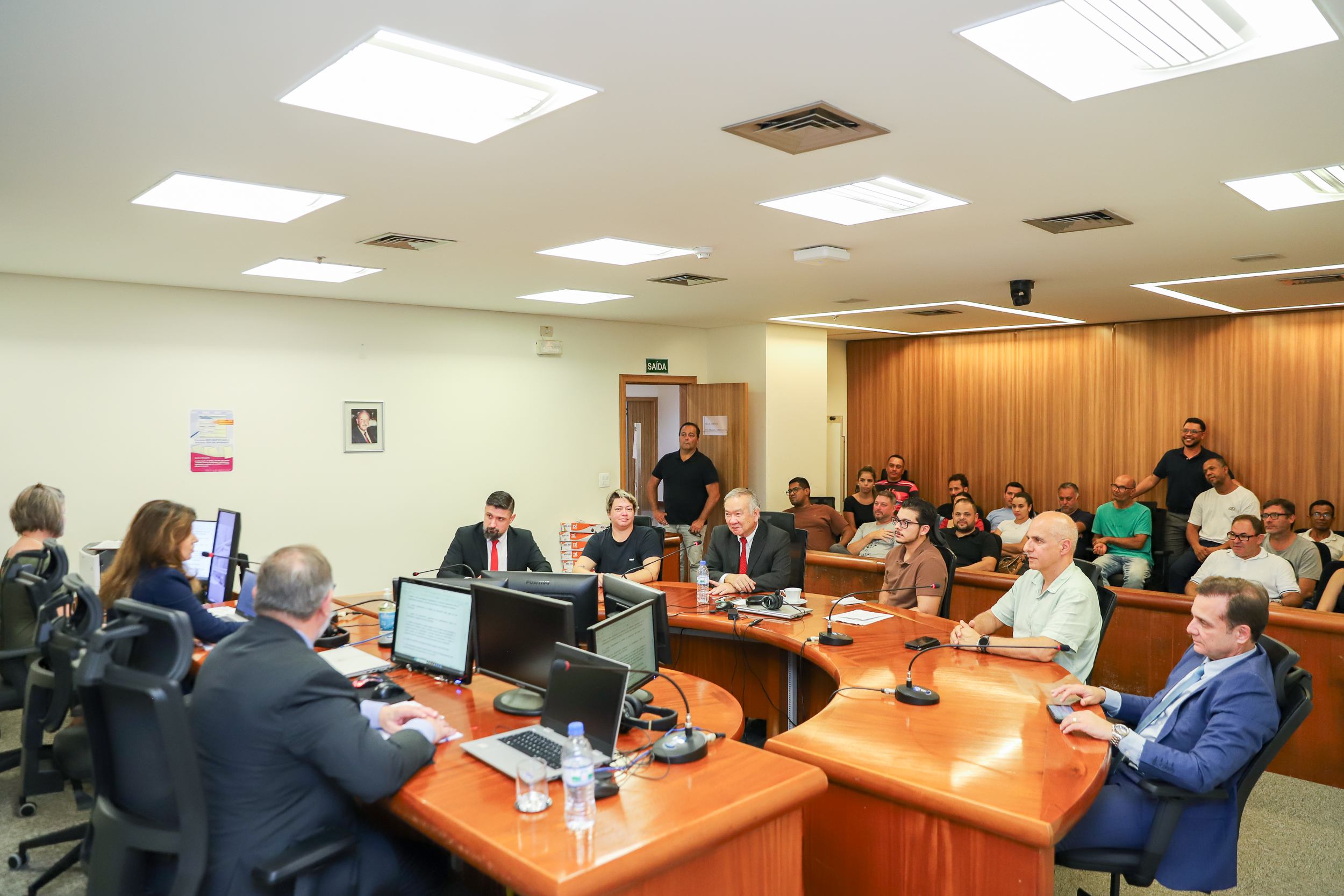 No momento você está vendo Acordo assinado na SDC do TRT-15 põe fim à paralisação das atividades na empresa Acell Solucões para Energia e Água Ltda.