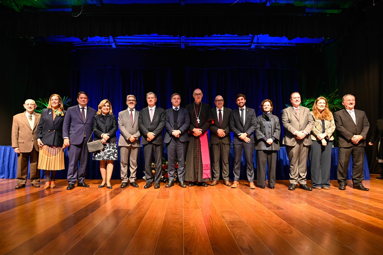 Leia mais sobre o artigo Presidente do TRT-15 participa de aula inaugural da Escola de Justiça de Campinas com palestra do ministro André Mendonça