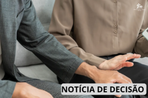 Leia mais sobre o artigo Empresa deve indenizar vendedor por toques indesejados de gerente