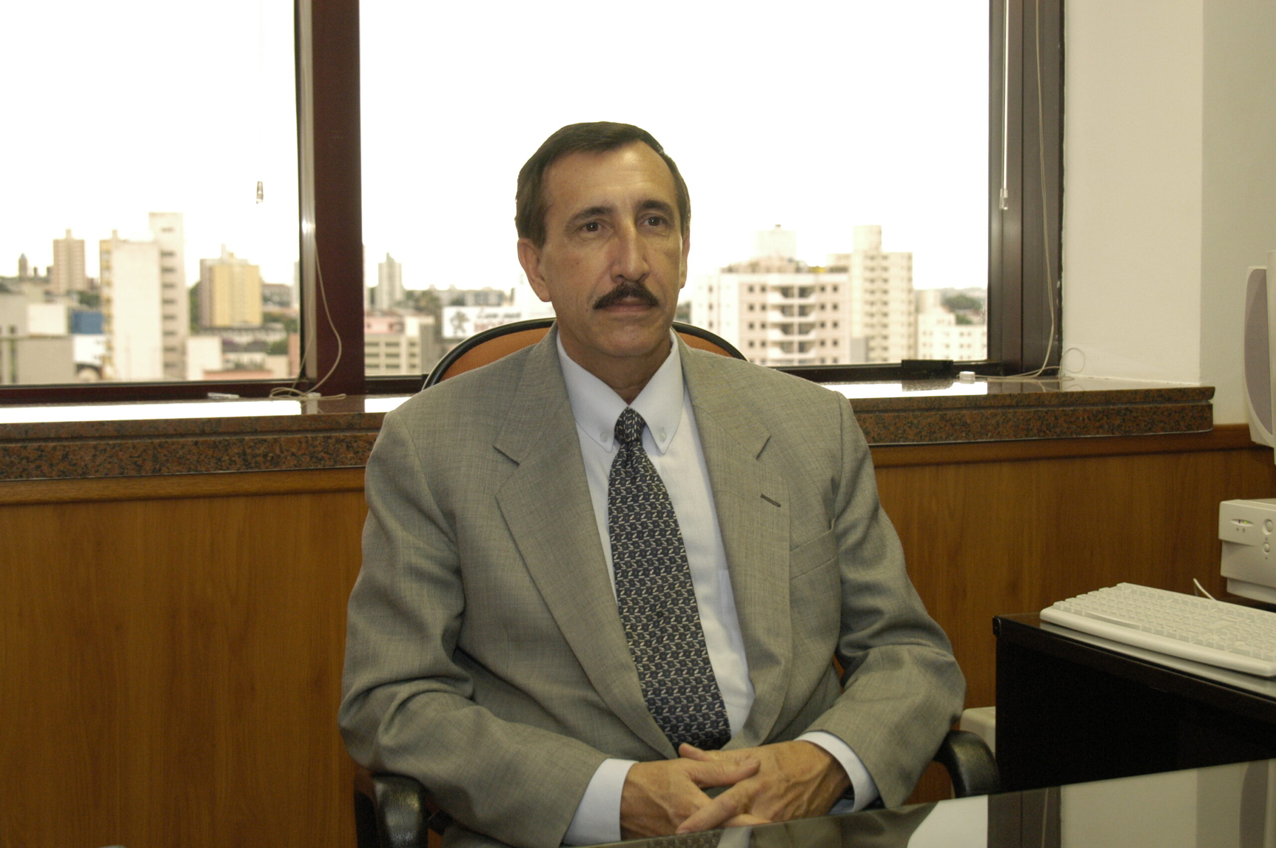 No momento você está vendo TRT-15 lamenta o falecimento do ex-presidente Laurival Ribeiro da Silva Filho