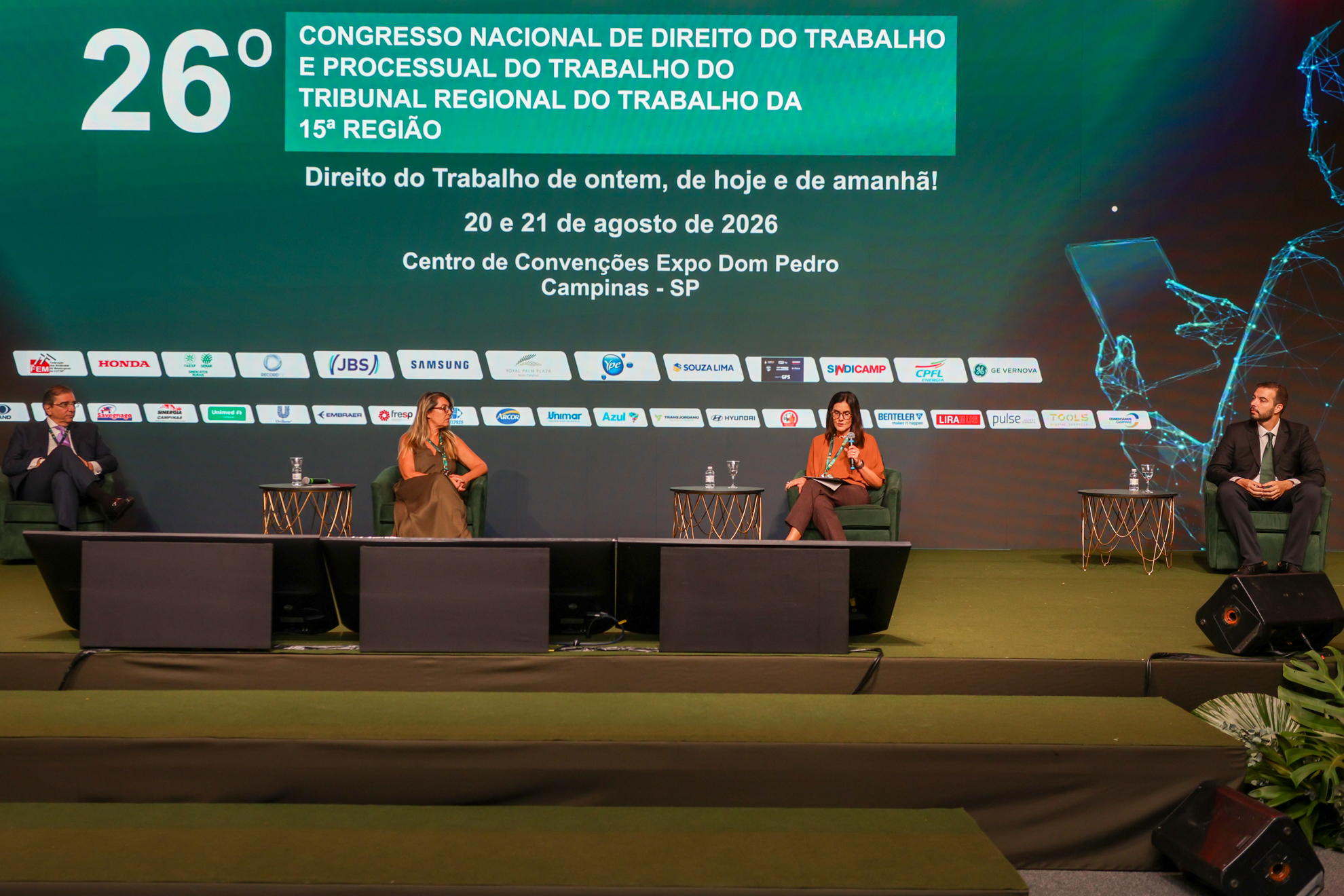 No momento você está vendo “Decifra-me ou te devoro” é o desafio do terceiro painel que discute a validade da prova testemunhal