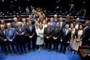 Leia mais sobre o artigo Presidente e corregedor do TRT-15 participam de sessão solene no Senado Federal pelos 80 anos do TST