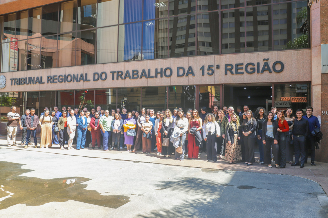 No momento você está vendo TRT-15 recebe visita de estudantes da Anhanguera e Univap
